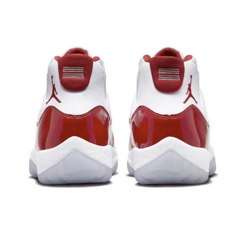 JORDAN RETRO 11 Cherry